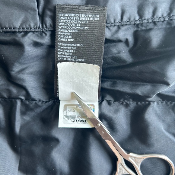 New The North Face Black Nylon Polyester Puffer Jacket size L - Picture 12 of 13